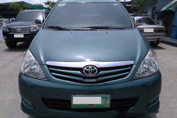 For sale Toyota Innova 2011