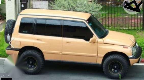 Suzuki Vitara 4x4 AT Yellow For Sale