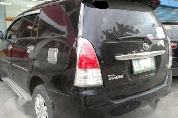 Toyota Innova AT 2011 Black For Sale