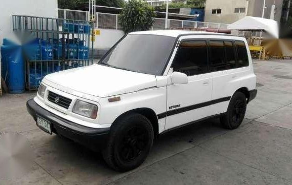 Suzuki Vitara jlx vs (jimny pajero adventure trooper)