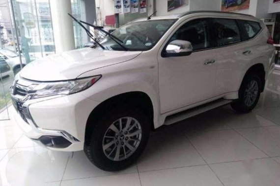  2017 Montero GLS 4X2 AT Standard