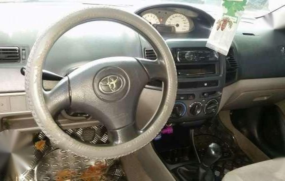 Toyota vios E 2006