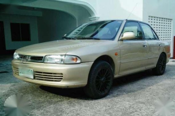 Mitsubishi Lancer Glxi Beige 1996 