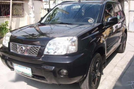 Nissan X-trail Black 2009 AT For Sale