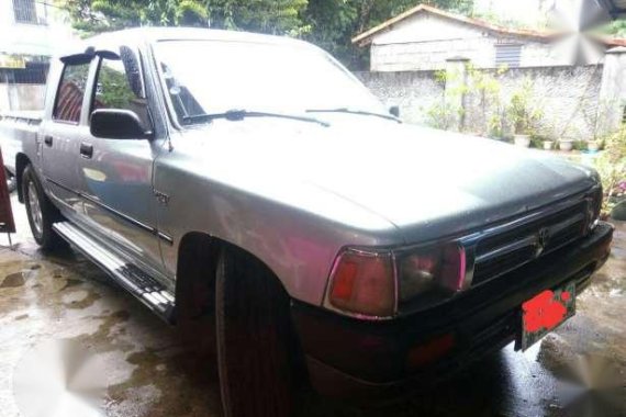 1998mdl Toyota Hilux 4x2 diesel