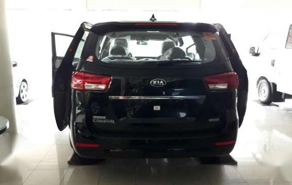 2017 KIA Grand Carnival New Black 