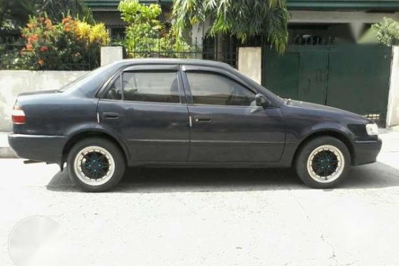 Toyota corolla xe 1998 MT