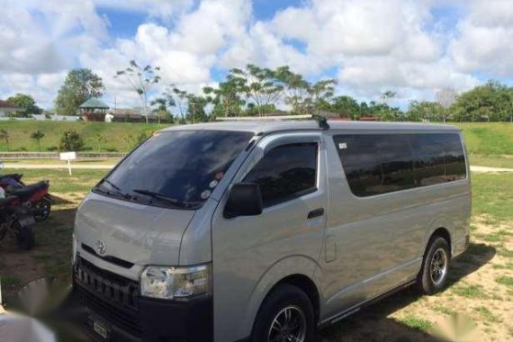 Toyota HiAce Commuter 2016 Grey 