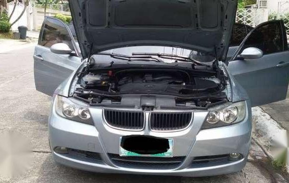 2006 BMW 320i matic 77k mileage