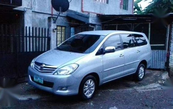 Toyota Innova 2012 2.5G AT
