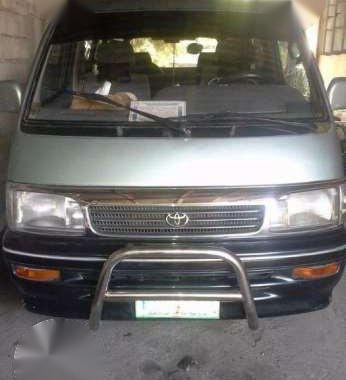 Toyota Hi-ace super custom