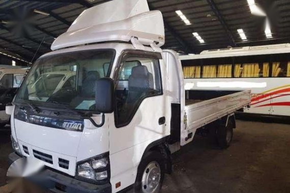 ISUZU Elf Japan Surplus White 4HL1 