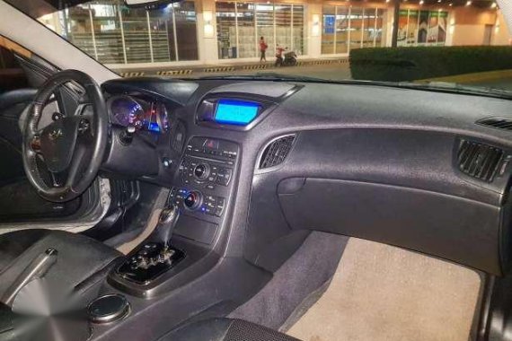 2011 Hyundai Genesis turbo 21k odo fresh
