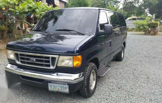 2003 Ford E-150 Super fresh TVs sound system low miles