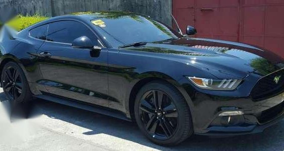 Ford Mustang 2016 2.3L ecoboost (black)