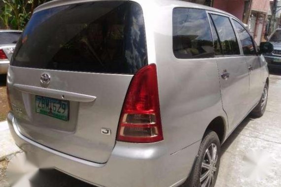 Toyota Innova J gas manual 2005