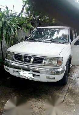 2001 Nissan Frontier AT White For Sale