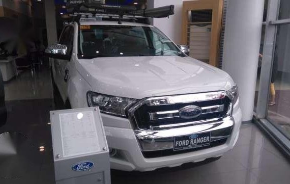 Ford Ranger XLT MT