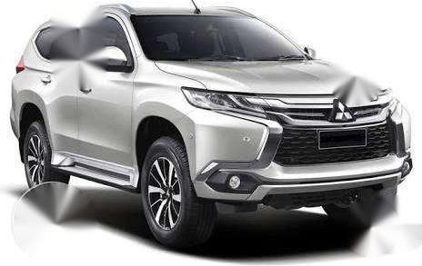 2017 or 2016 Mitsubishi Montero sport GLS premium