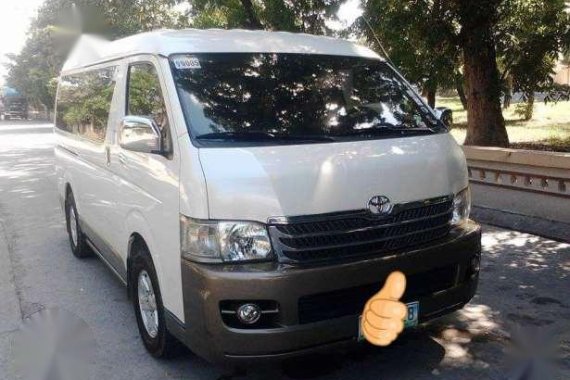 Hiace Super Grandia White MT For Sale