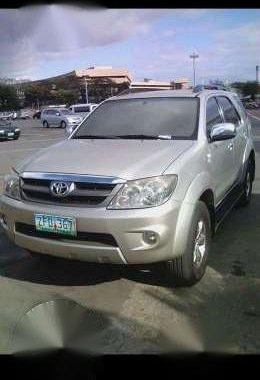 Toyota fortuner g. 2.7vvti 2006