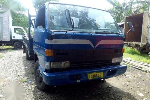 Isuzu Elf Dropside Boom Truck 2.5 Tons