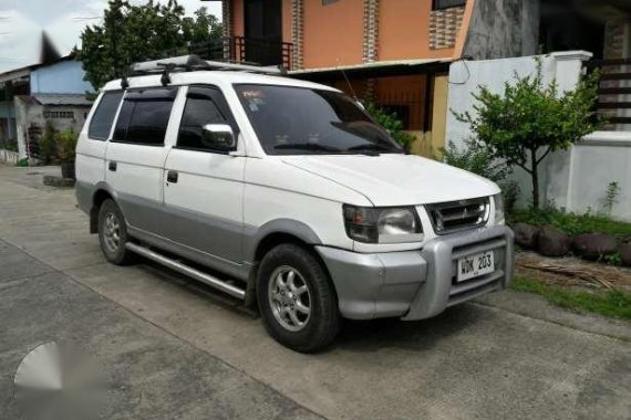 Mitsubishi Adventure Gls 2.5 White MT 