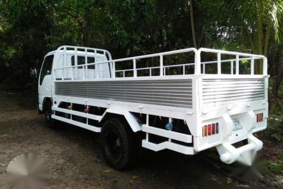 Isuzu elf dropside