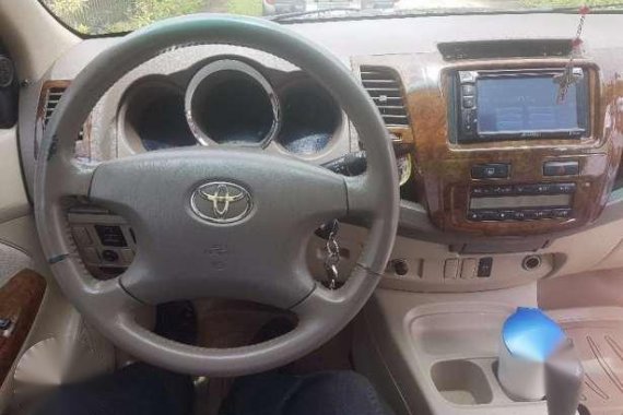 Toyota Fortuner G 4x2 AT Black For Sale