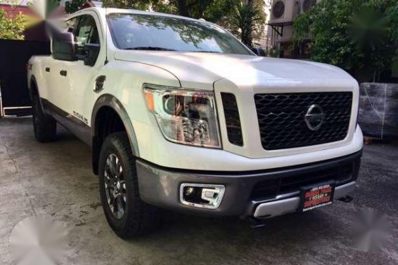 New 2017 Nissan Titan XD 4x4 Pick up Truck