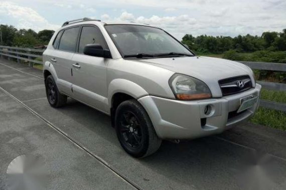 Hyundai Tucson 2008 AT Silver For Sale