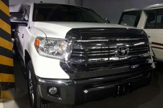 2017 Toyota Tundra V8 4x4 1794 Edition