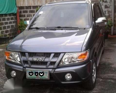 2010 Isuzu Crosswind XT Gray MT For Sale