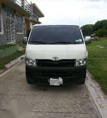 2013 Toyota Hiace Commuter White MT 