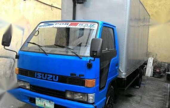 2005 isuzu elf 14ft alum van 6w no trakban eagle inline engine