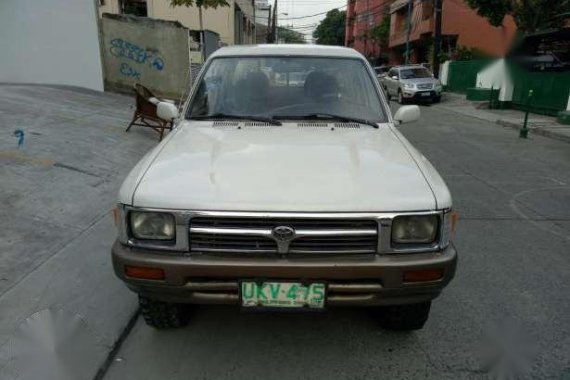 Rush Sale!!! 1996 Toyota Hilux. Honda Starex Mazda Revo Adventure