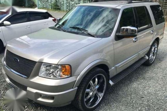 Ford Expedition XLT TRITON 4x2 AT 2003