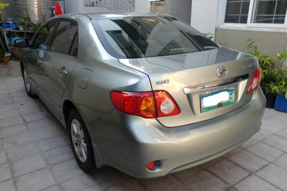 Toyota Corolla 2010 Gasoline Automatic Silver