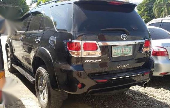 Toyota Fortuner 2006 4x4 V AT Black 