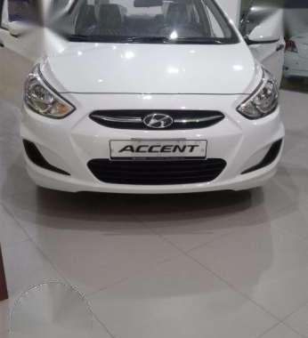 Hyundai Accent Sedan Manual Gas