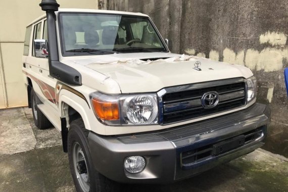 2017 Toyota Land Cruiser Manual Diesel well maintained