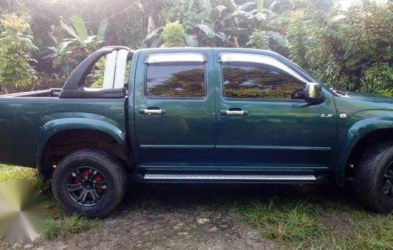Isuzu D-max 3.0 2010 Green AT For Sale