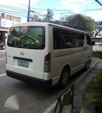 2006 Toyota Hiace White MT For Sale