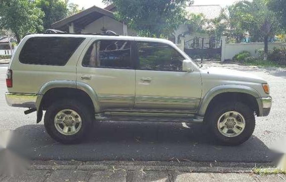 1997 Toyota 4Runner Limited 4WD White 