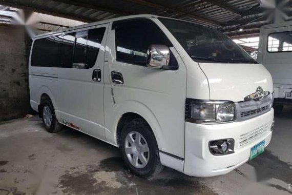 2010 model Toyota Hiace Commuter MT D4D 2008 2009 2011