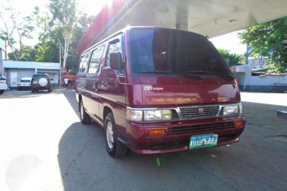 2013 Nissan Urvan Shuttle VX Red MT 