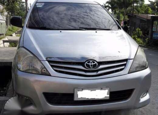 Toyota Innova E series 2009