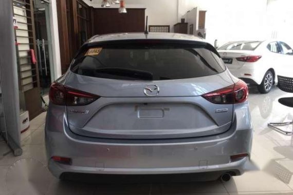 Mazda 3 V Hatchback 1.5L SkyActive AT