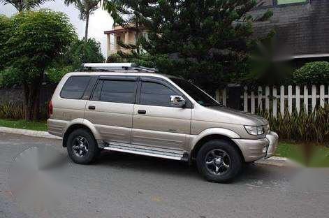 2003 Isuzu Highlander Crosswind XUVI Beige 