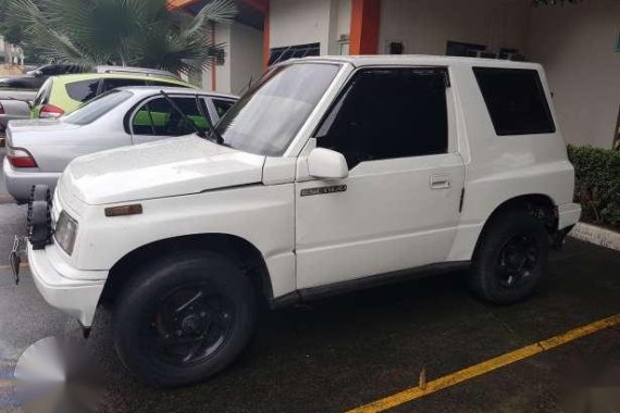 Suzuki Vitara Escudo 4x4 MT White 